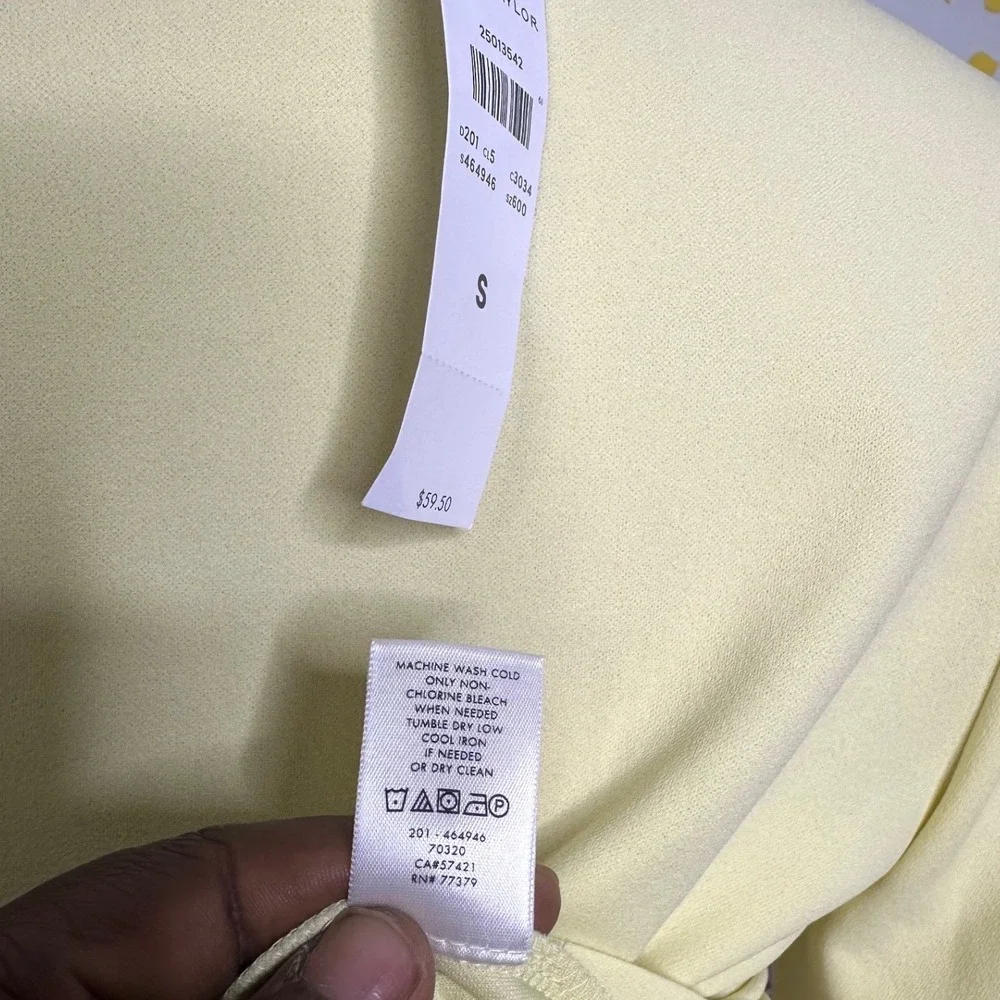 Ann Taylor Women's V-Neck 3/4 Bell Sleeve Blouse Size Small‎ Yellow NWT - Picture 7 of 11